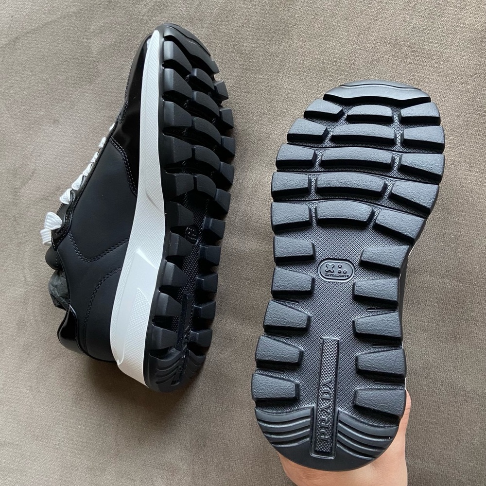 Prada Calzatire Donna Leather Lace-Up Sneakers - Picture 11 of 16